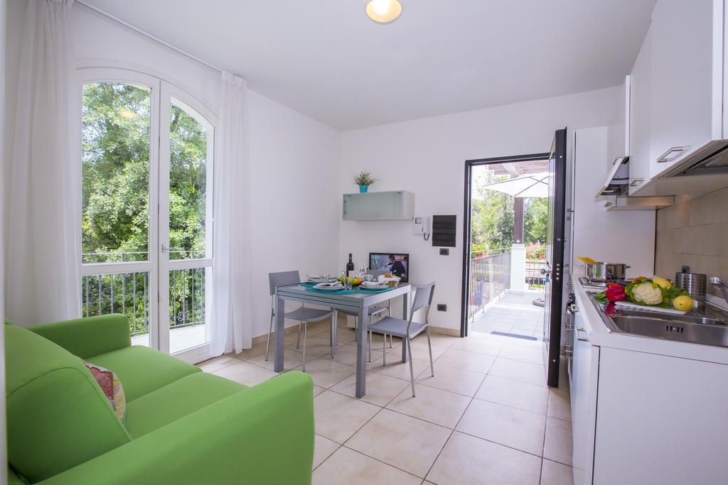 מרינה די מסה Residence Casa Bianca מראה חיצוני תמונה