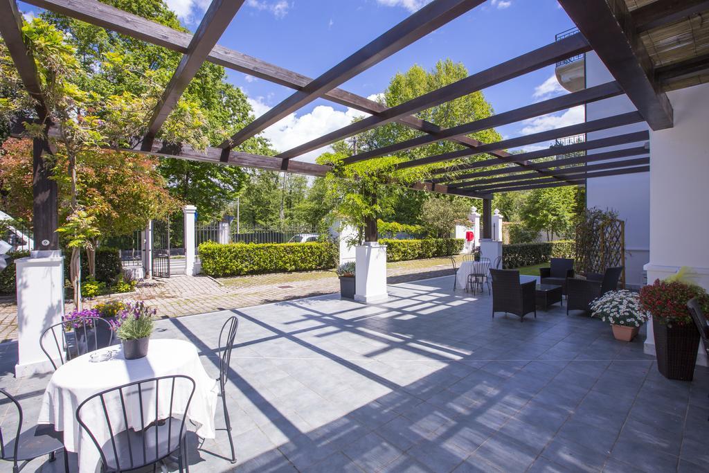 מרינה די מסה Residence Casa Bianca מראה חיצוני תמונה