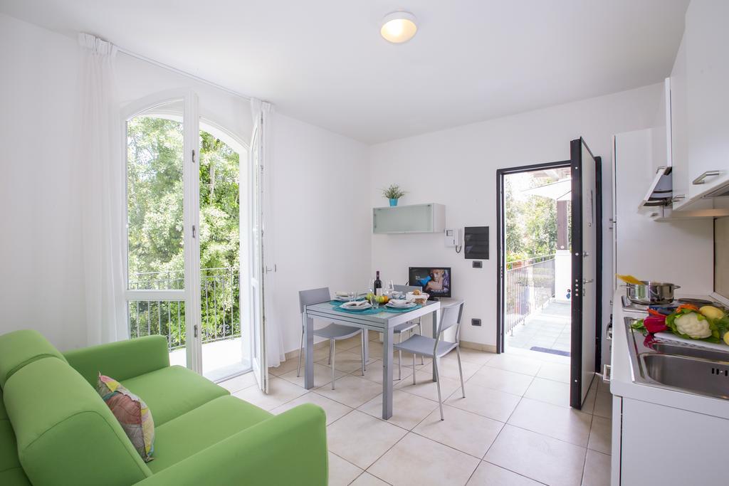 מרינה די מסה Residence Casa Bianca מראה חיצוני תמונה