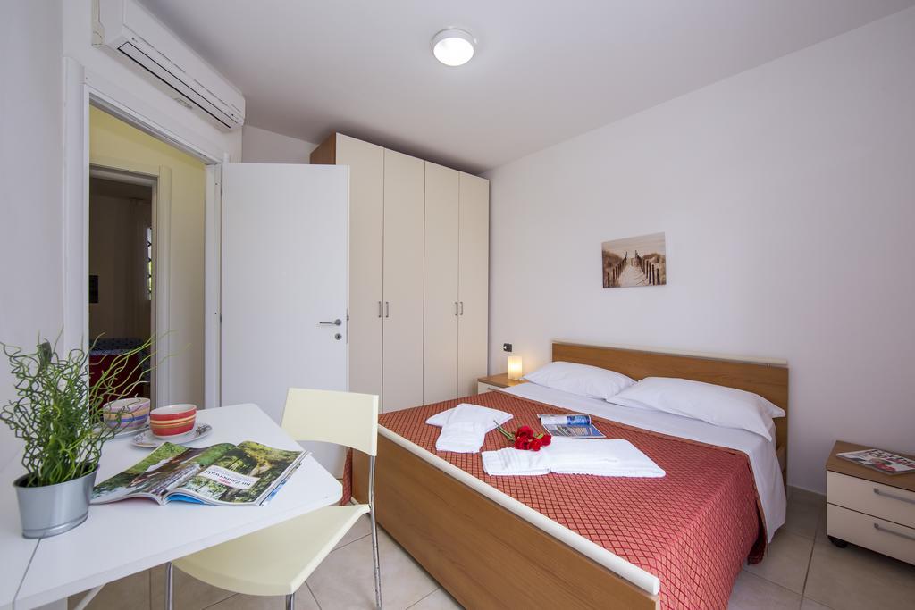 מרינה די מסה Residence Casa Bianca מראה חיצוני תמונה