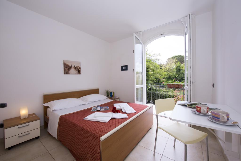מרינה די מסה Residence Casa Bianca מראה חיצוני תמונה